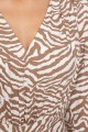 Beigefarbenes Zebrakleid