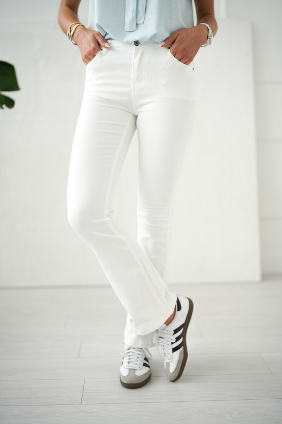 Weiße Jeanshose mit...
