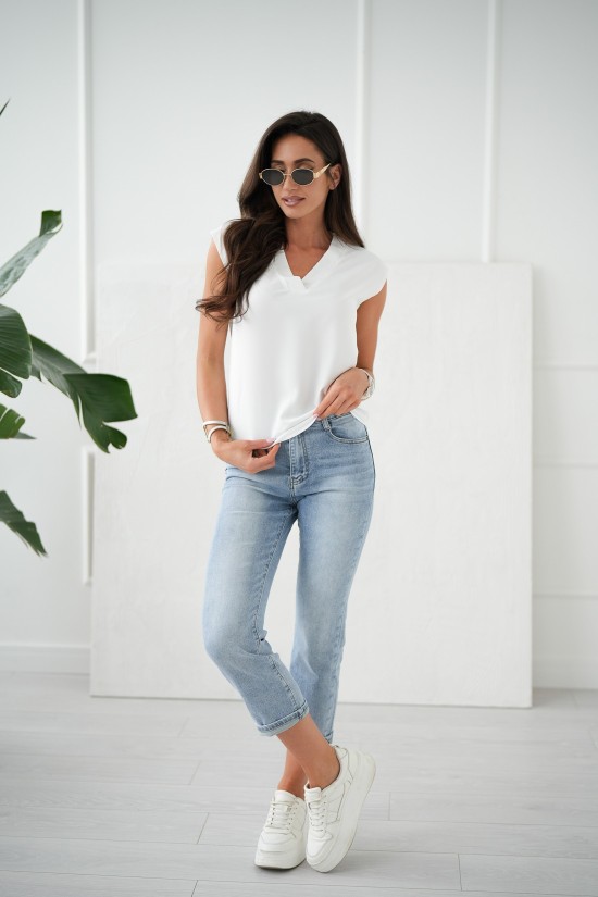 Basic-Bluse mit V-Ausschnitt – weiß